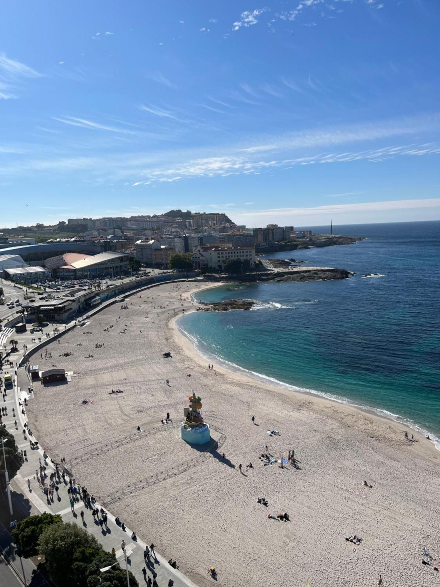 Primera Linea Playa Riazor A Coruna Exterior photo